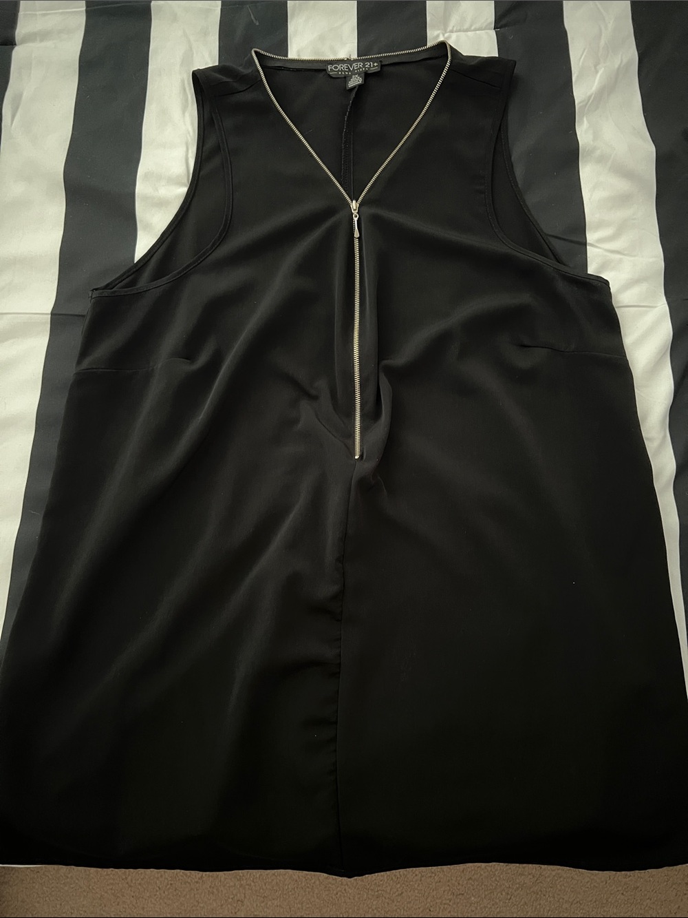 Forever 21 Black Sleeveless Zip-Front Shift